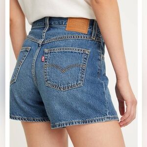 Levi's Shorts High Waisted Mom Cut Blue Denim